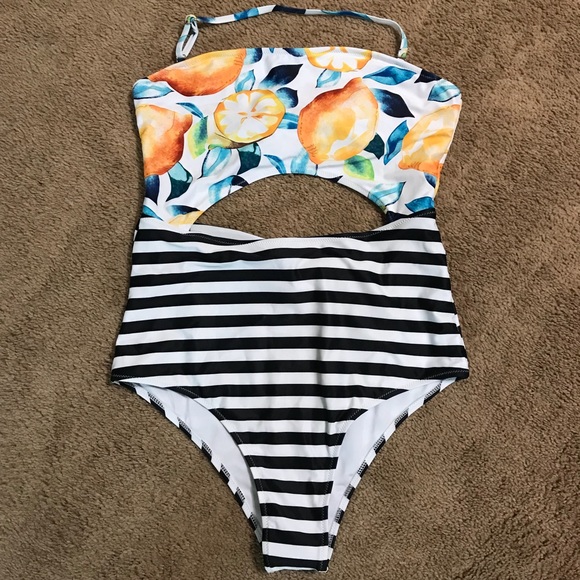 Cupshe Other - Cupshe Lemon striped one piece